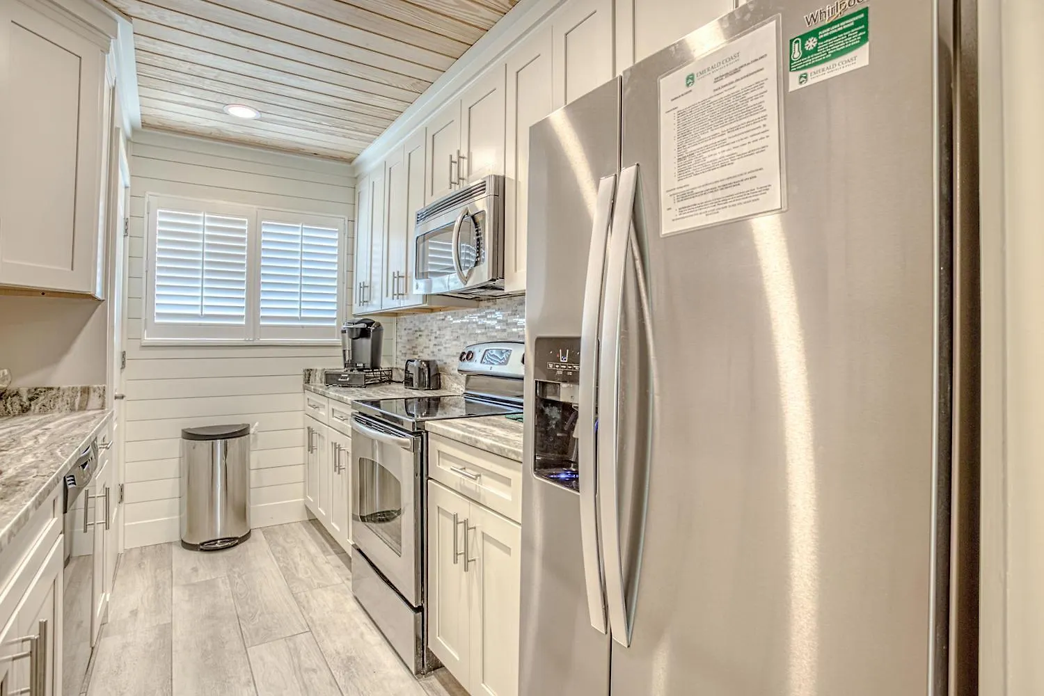 Southbay 101 Completely Remodeled 3 Bedroom Townhome Only 30 Yards From The Beach Destin