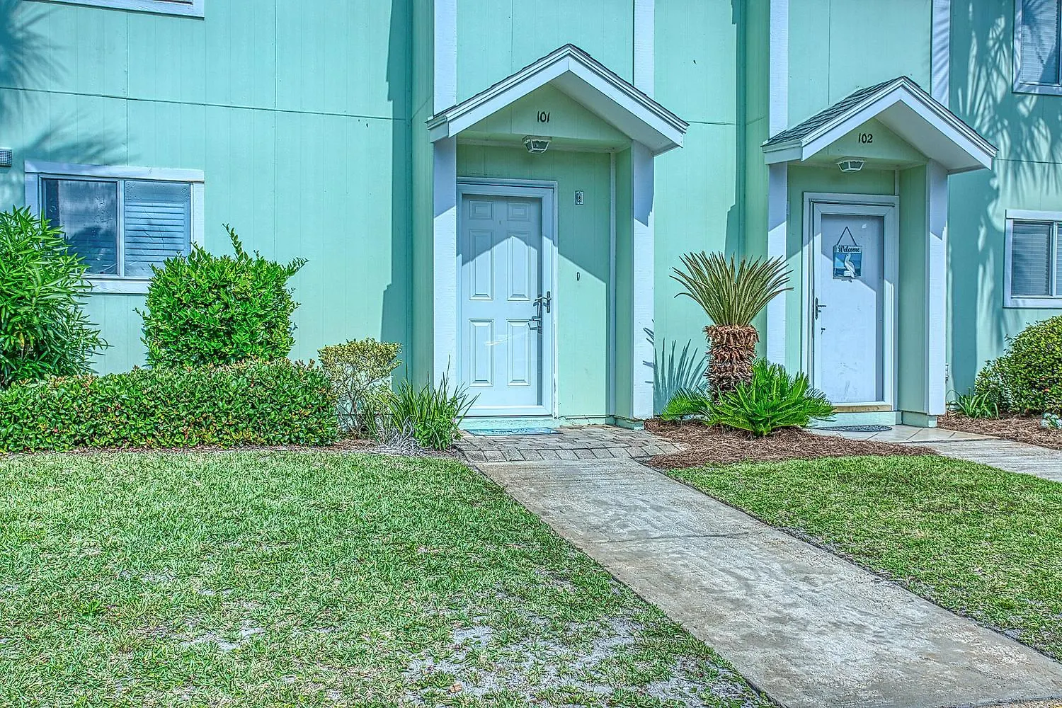 Southbay 101 Completely Remodeled 3 Bedroom Townhome Only 30 Yards From The Beach Destin